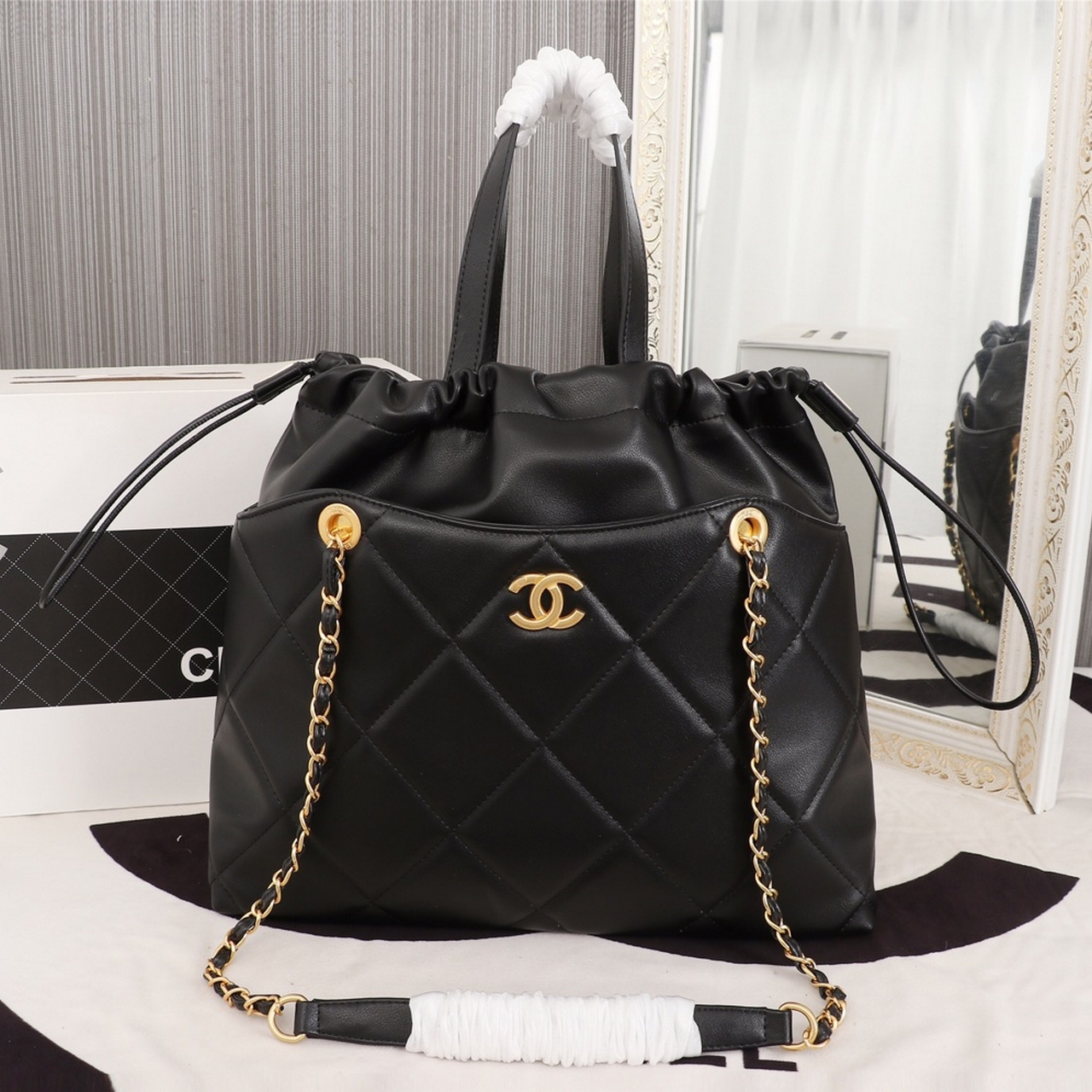 Chanel Single Back Shopping Bag 8194