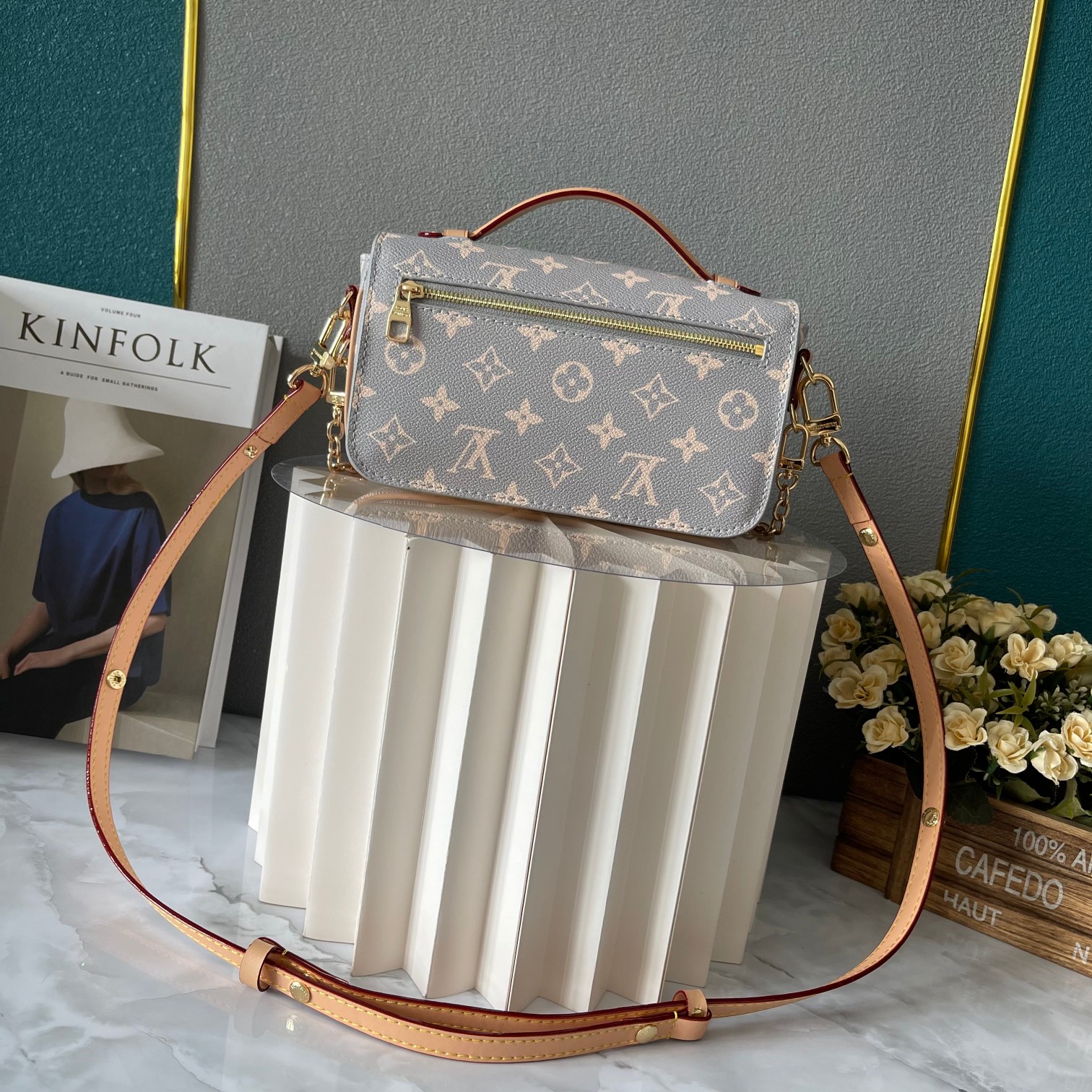 LV Pochette Métis East West M12429 LM031 21.5cm（7AReplica）