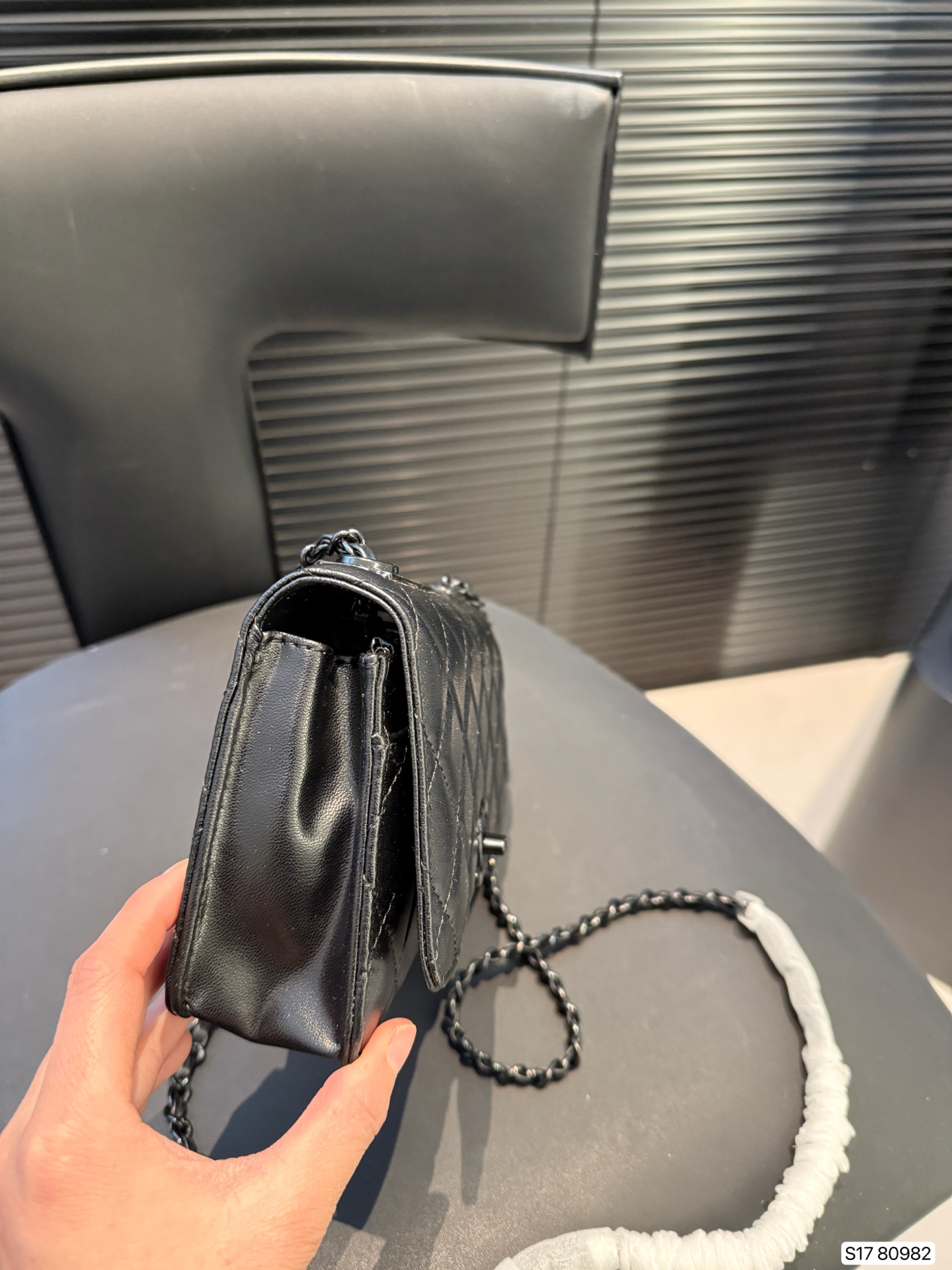 Chanel Shoulder Bag 80982 DB051 19cm