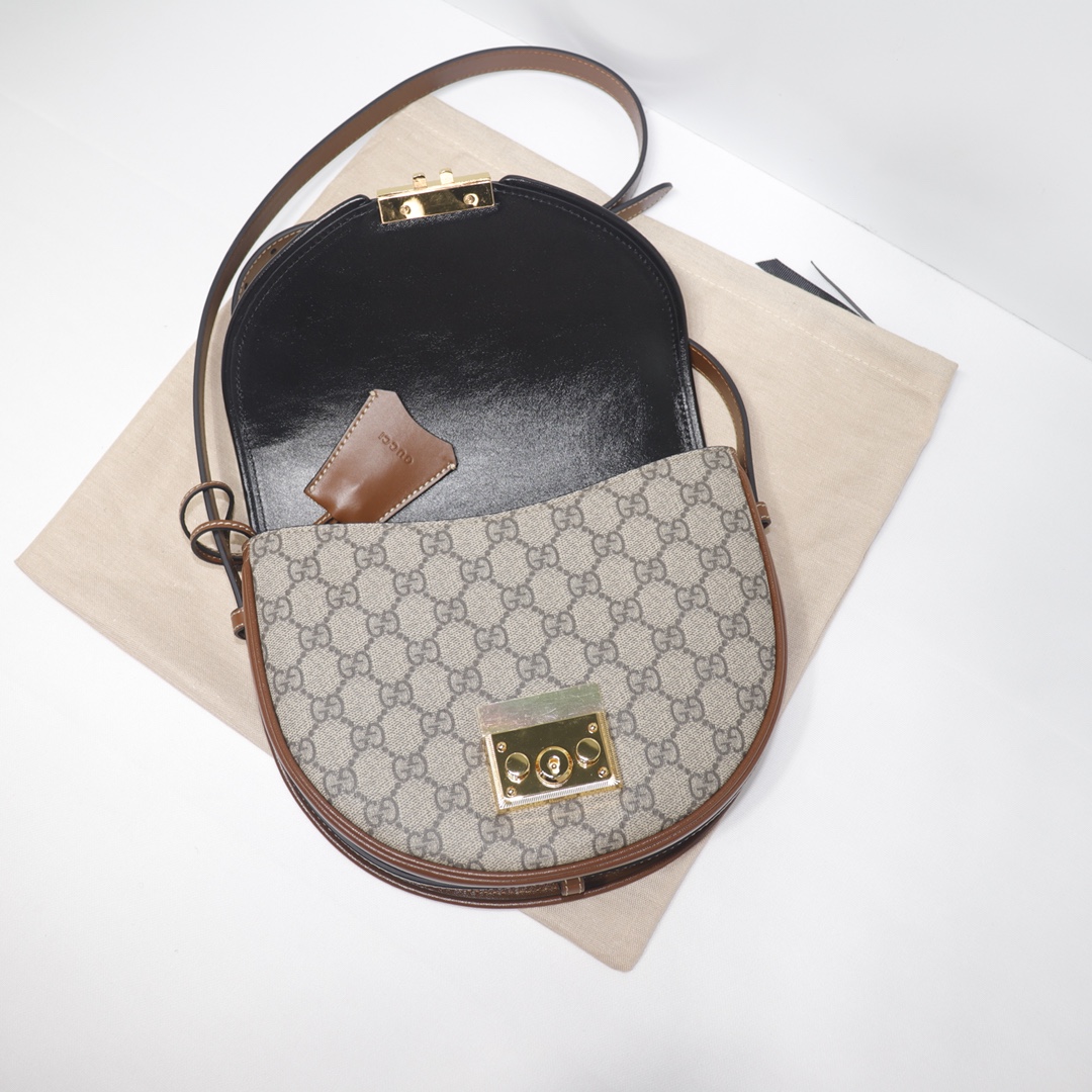 Gucci 644524 smile 071 22cm
