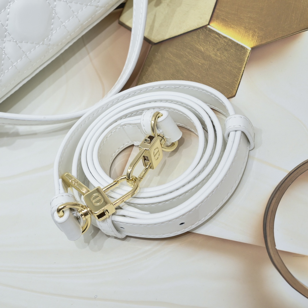 Medium Lady D-Joy bag White patent leather CD0540 XB002 26cm