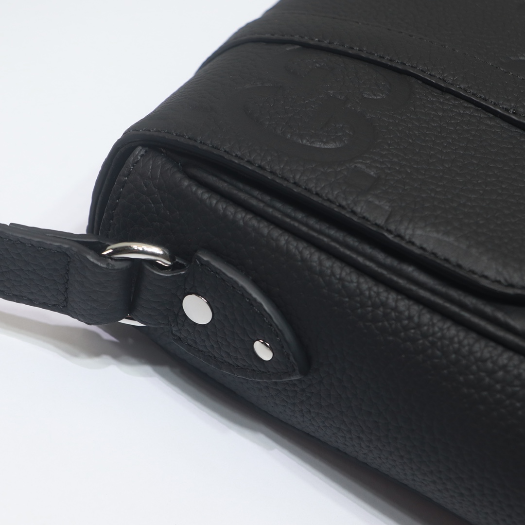 Gucci Messenger bag 760234 LM061 31cm