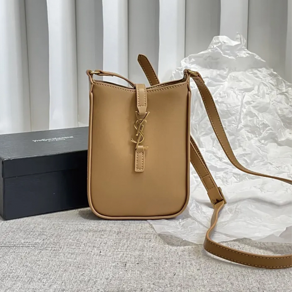 LE 5 À 7 Mini Hobo Bag Apricot 735214 LM021 13cm