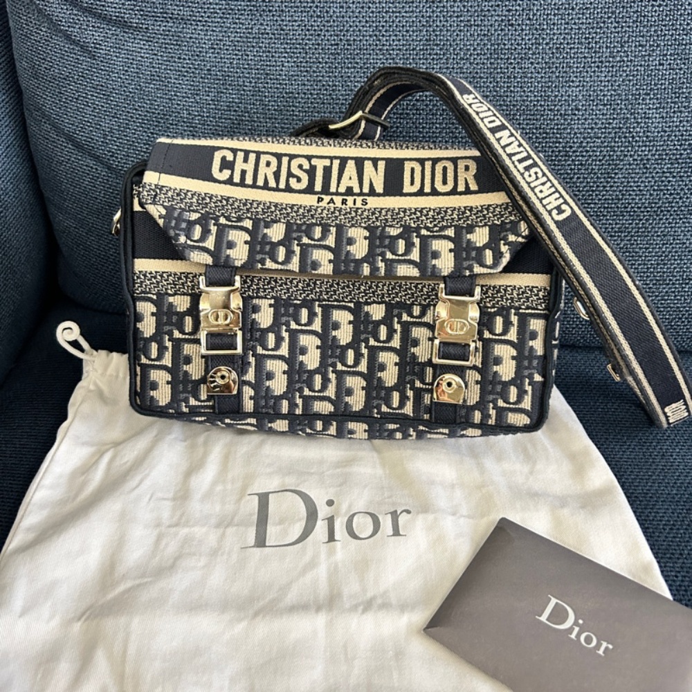 Dior001 22PJ042