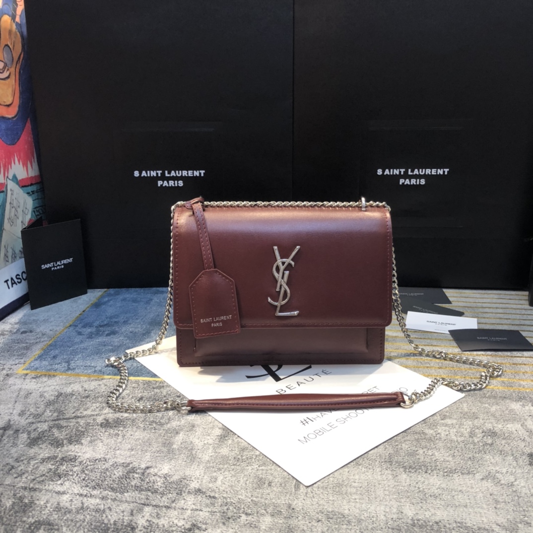 YSL SUNSET MEDIUM CHAIN BAG IN SMOOTH LEATHER