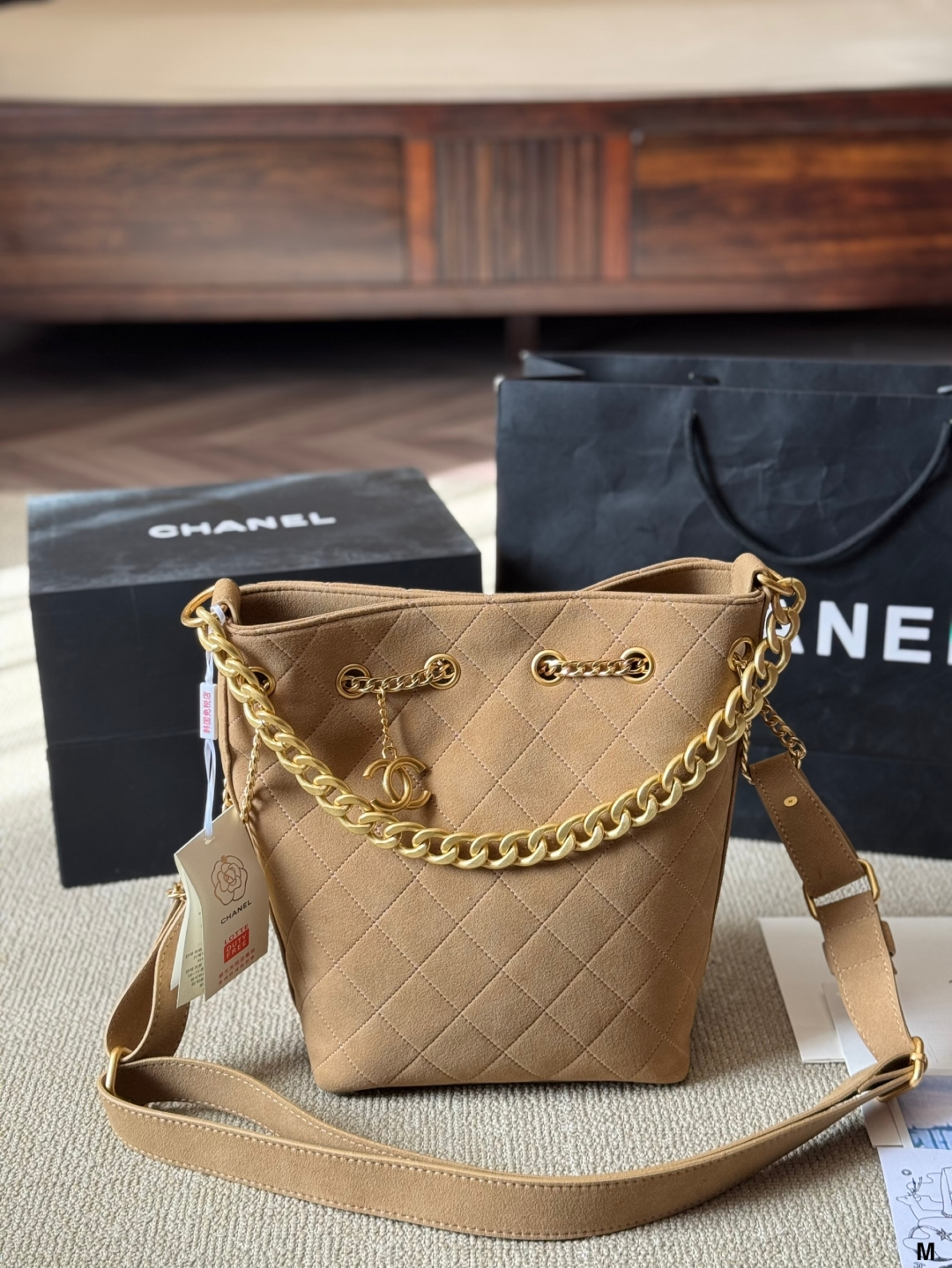 Chanel Bucket Bag 040 DB581 28cm