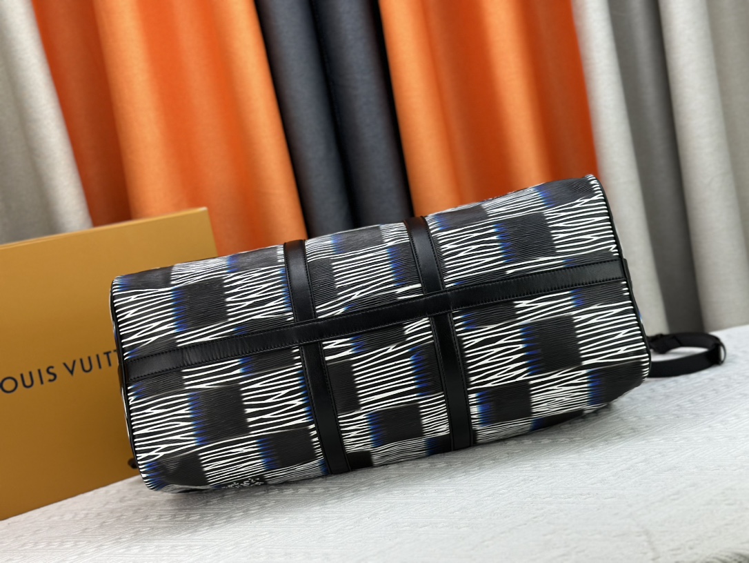 Louis Vuitton Keepall Bandoulière 50  Travel Bag M23771   M41416 Epi XL