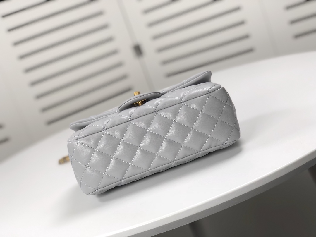 Chanel Cross Body Metal Ball Chain Shoulder Bag Handbag