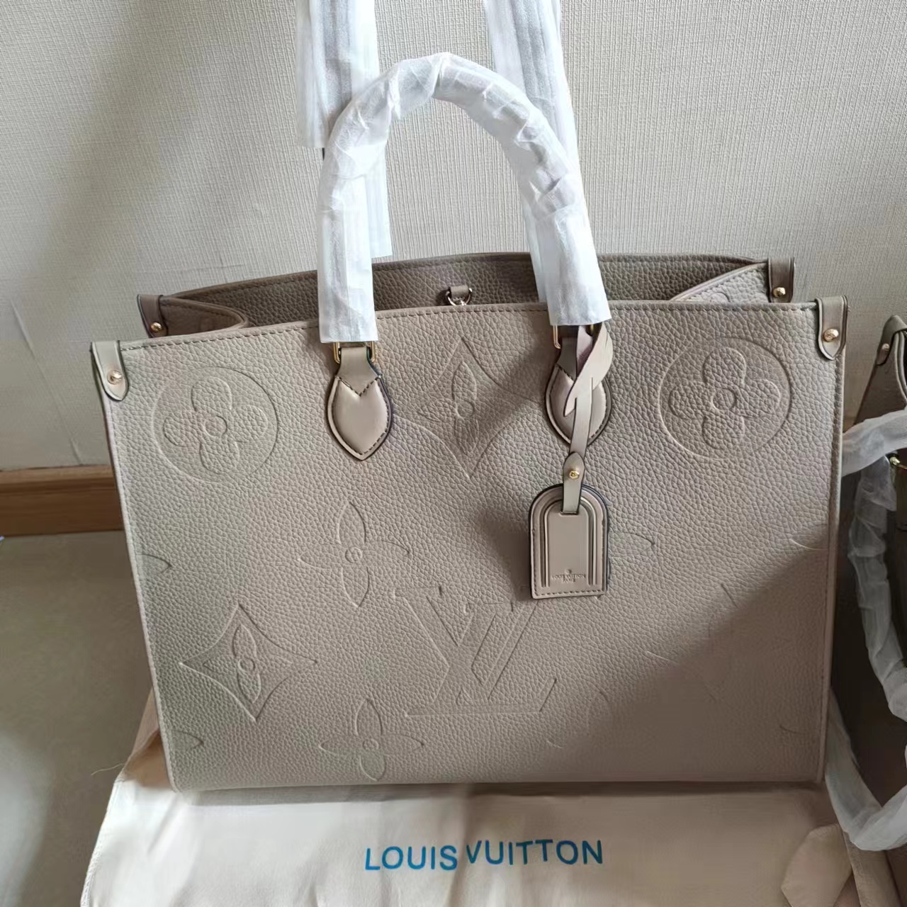 LV Onthego M44933 LM061071081 25-41cm