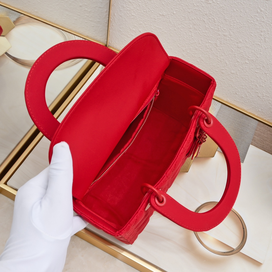 Medium Lady Dior Bag Red Matte 2022 LM071 24cm