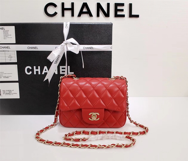 chanel1115PYD041 gold logo  18x14x7 cm