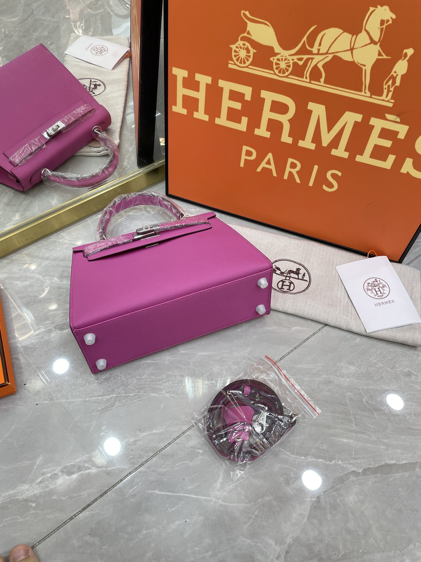 Hermes 28cm Kelly Bag Togo Leather Handbag Pink