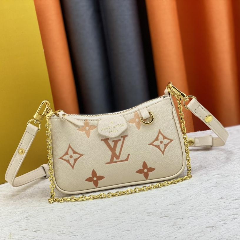 Louis Vuitton LV Easy Pouch Shoulder Bag(Replica)