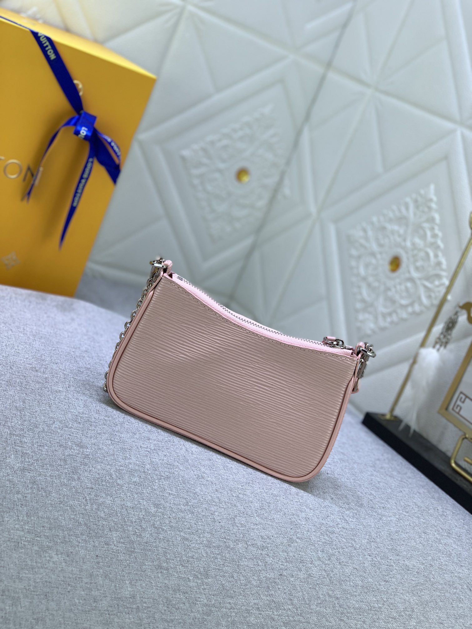 LV Easy Pouch On Strap Pink water ripples M80349 MQ051 19cm