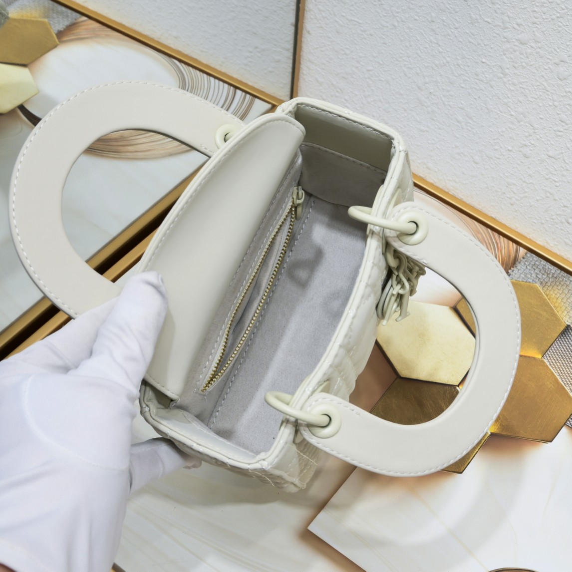 Mini Lady Dior Bag White Matte 2022 LM051 17cm