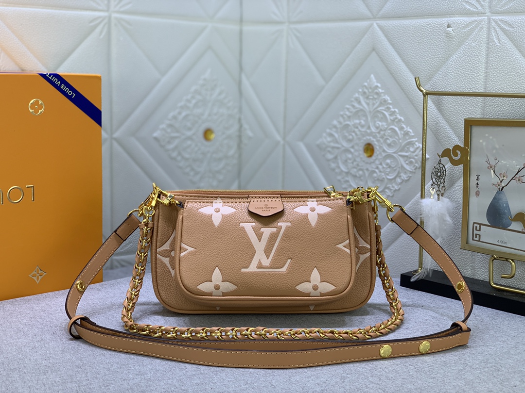 Louis Vuitton MULTI POCHETTE ACCESSOIRES