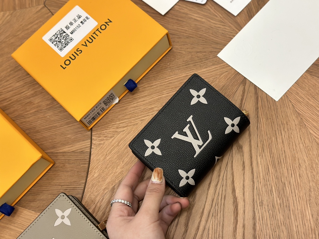 LV Wallet M80152 DB511 11.5cm