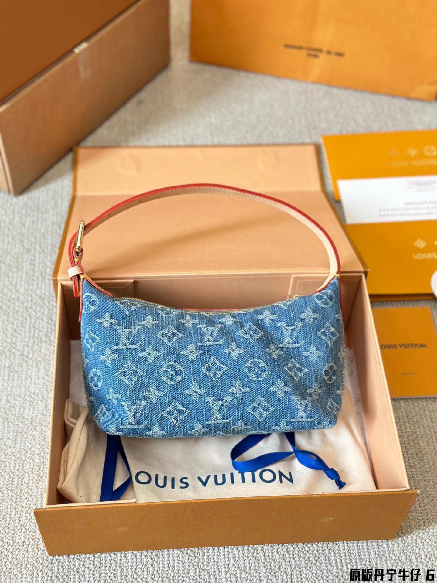 LV Hills Pochette 003 DB571 20cm