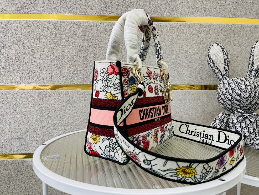 10A + top quality Dior Medium Lady D-Lite Bag 9920 DD003 24cm