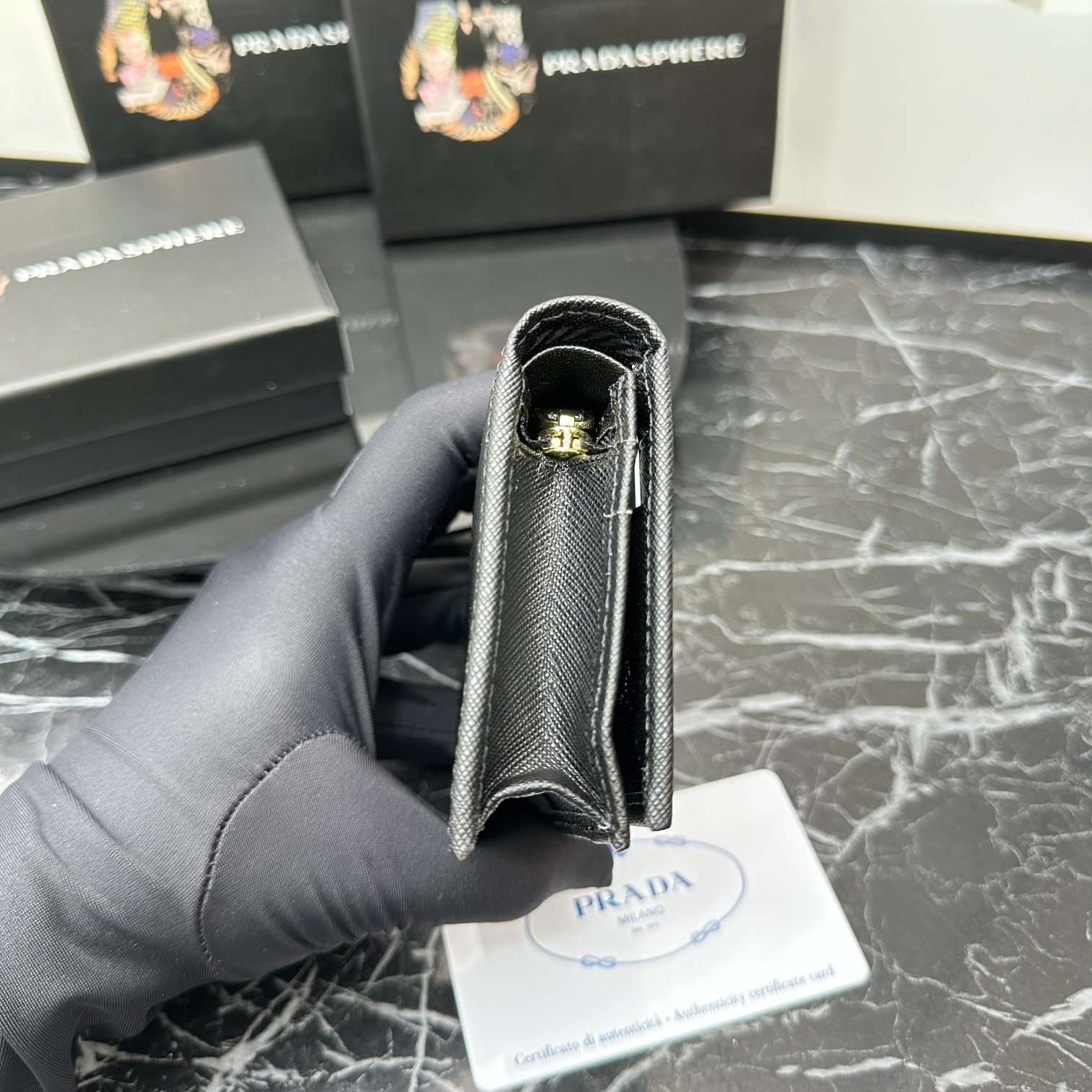 Prada Wallet 209 LM06 10cm