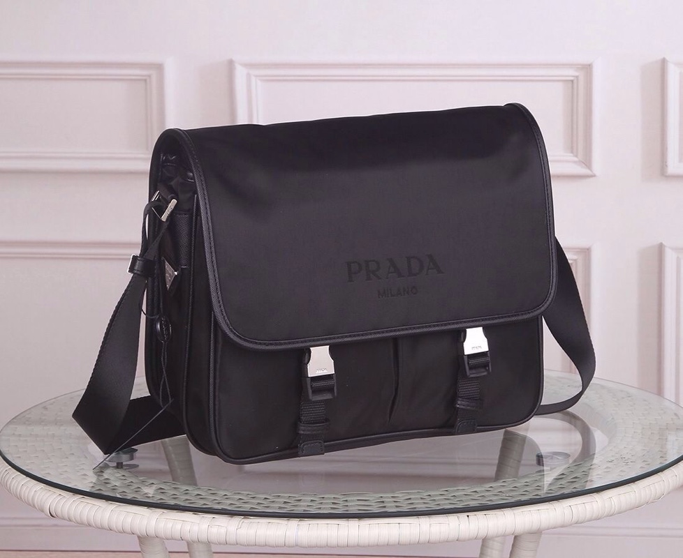Prada0768HMF071 32*24*12 cm
