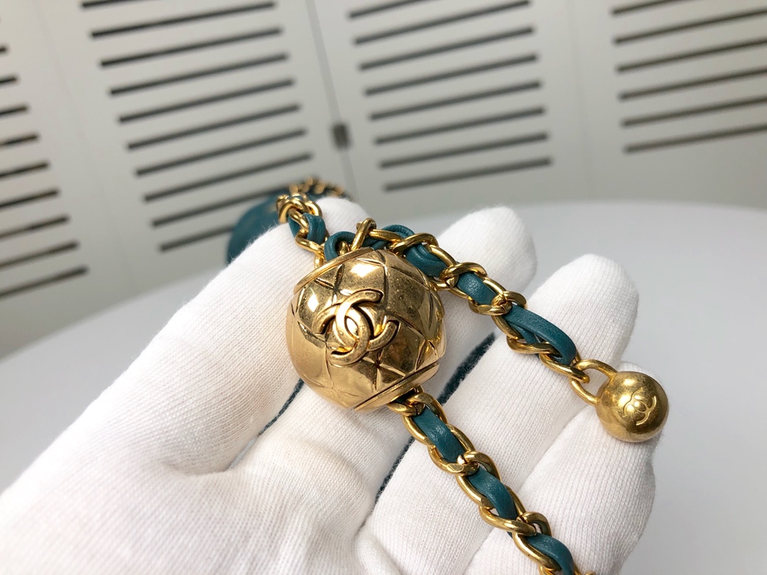 Chanel Cross Body Metal Ball Chain Shoulder Bag Handbag