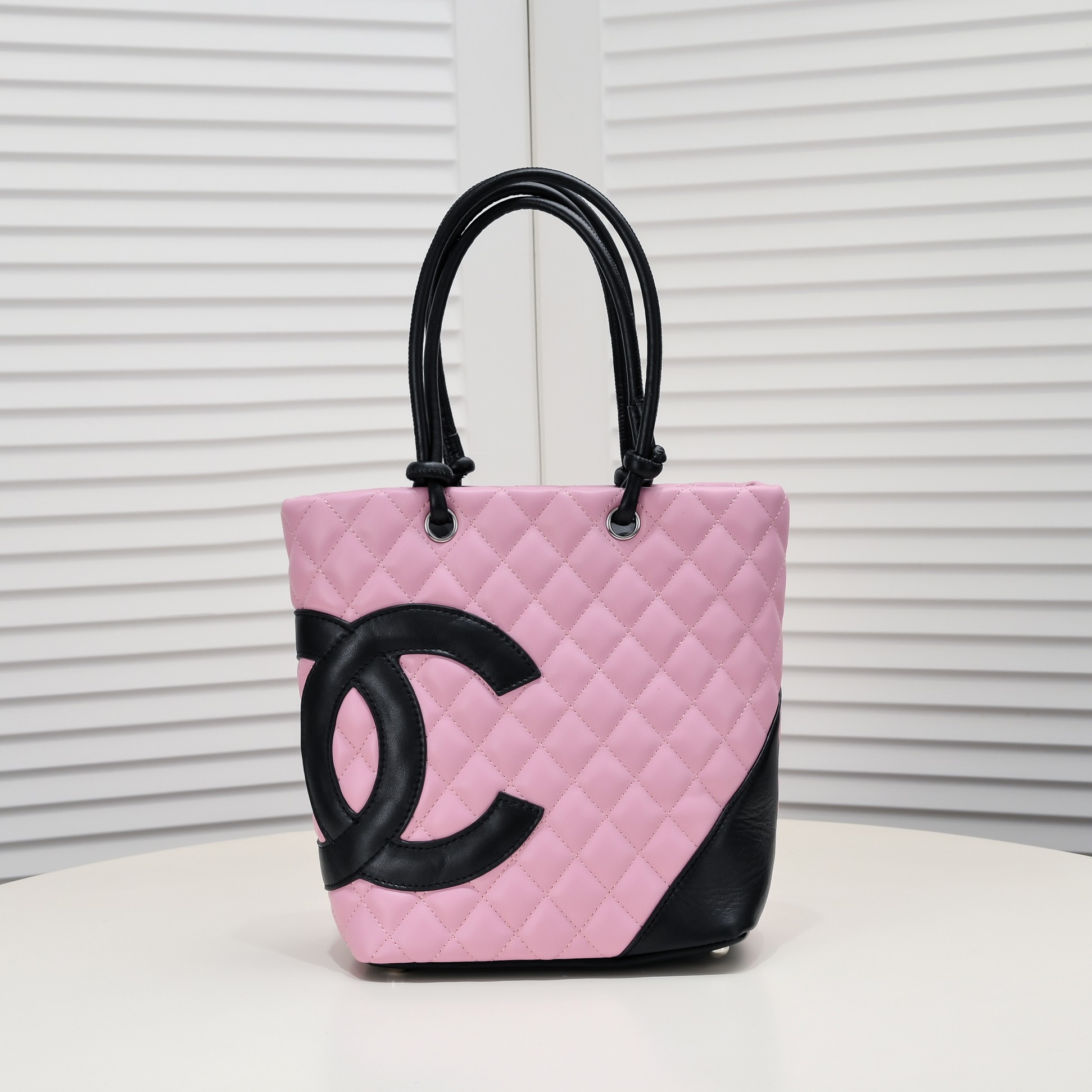 Chanel 24A Vintagep Shoulder Bag Handbag