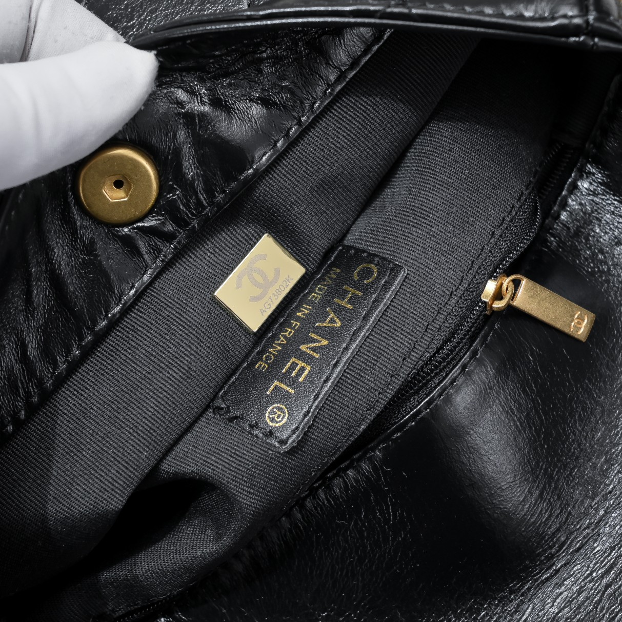 Chanel  Shoulder Bag Handbag