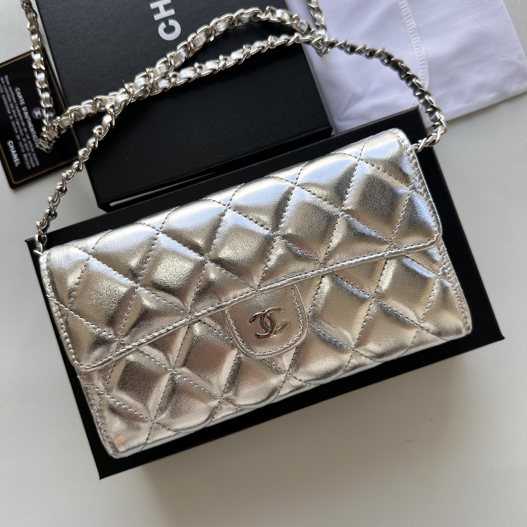 Chanel Chain Bag A50076 LM59 18cm