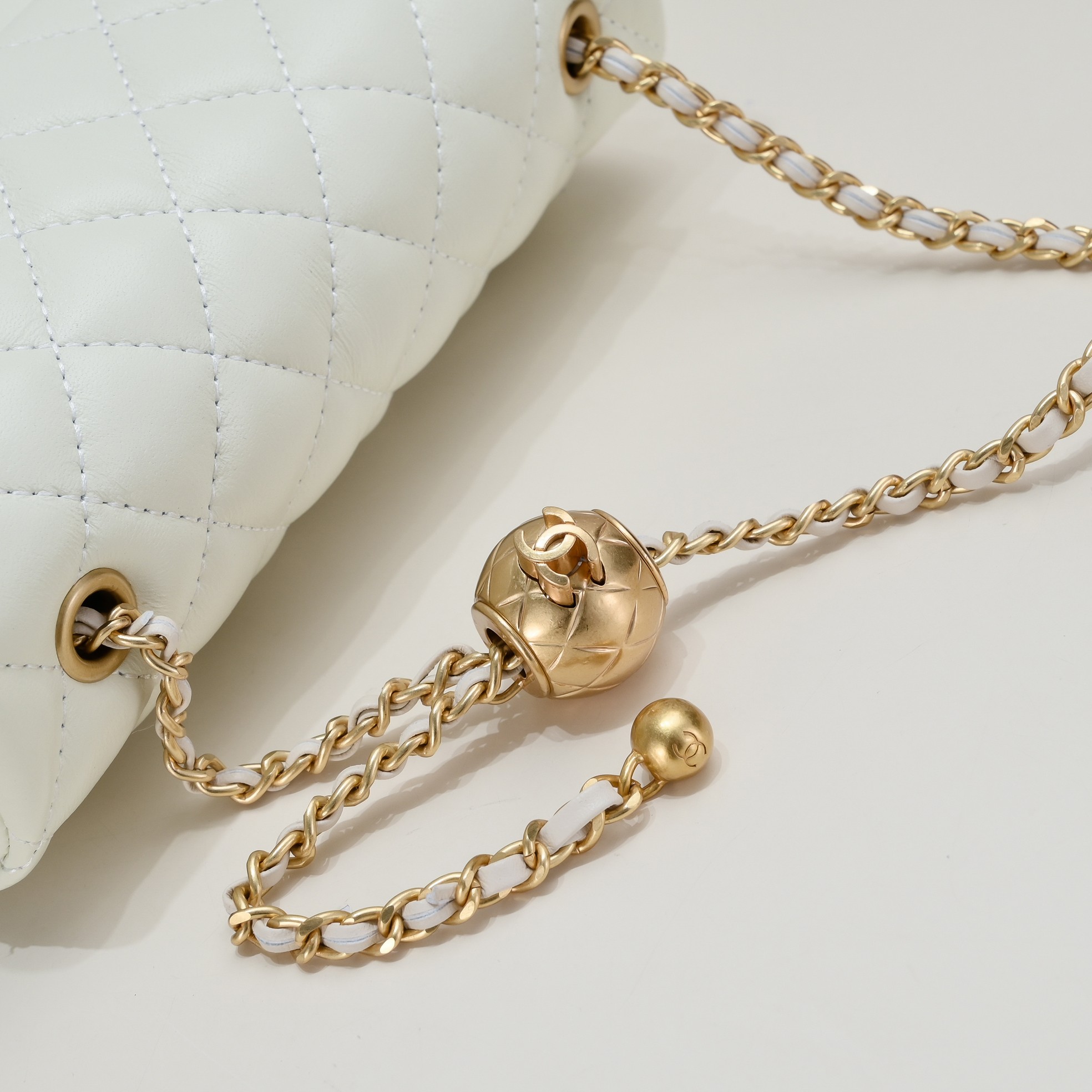 Chanel Cross Body Metal Ball Chain Shoulder Bag Handbag