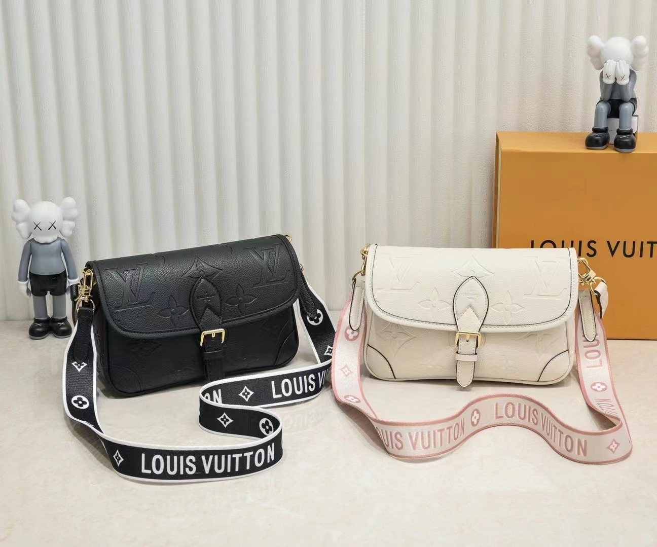 LV DIANE Bag M45985 XX061 25cm
