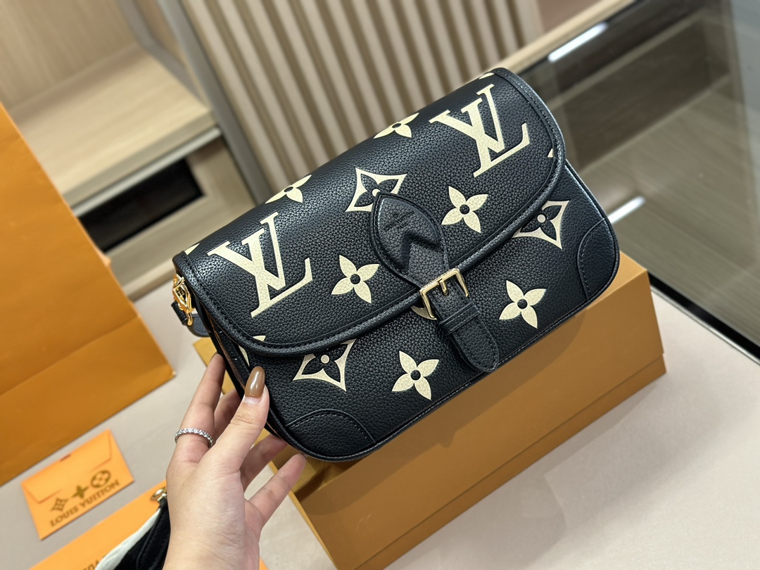 LV DIANE Bag M45985 DB512 25cm