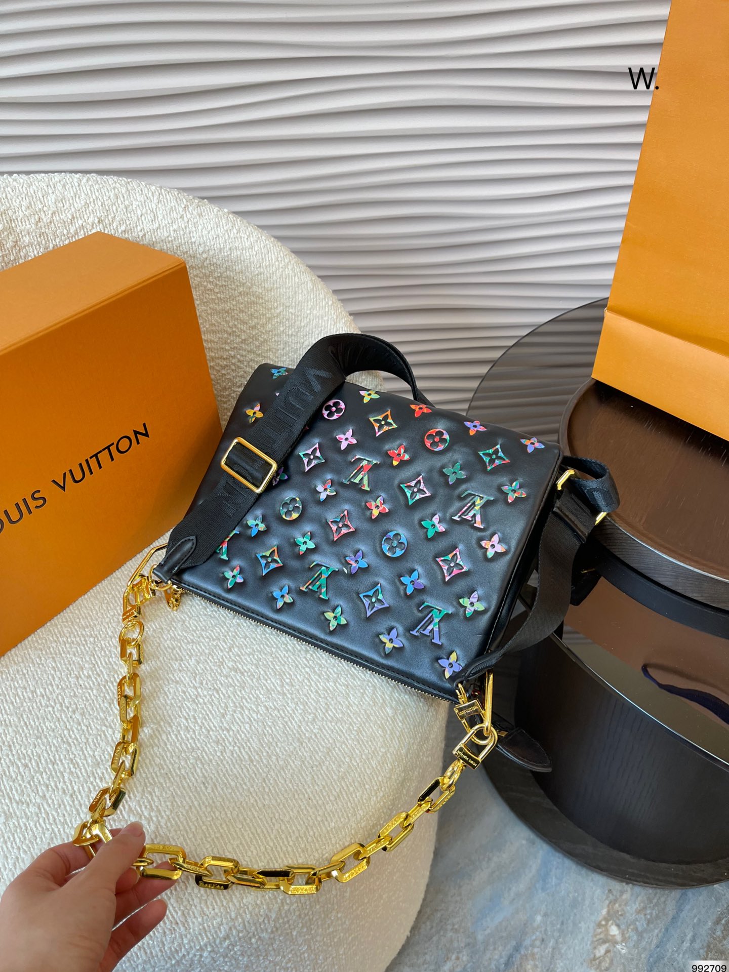 10A + quality LV Coussin PM M57793 DB081 27cm