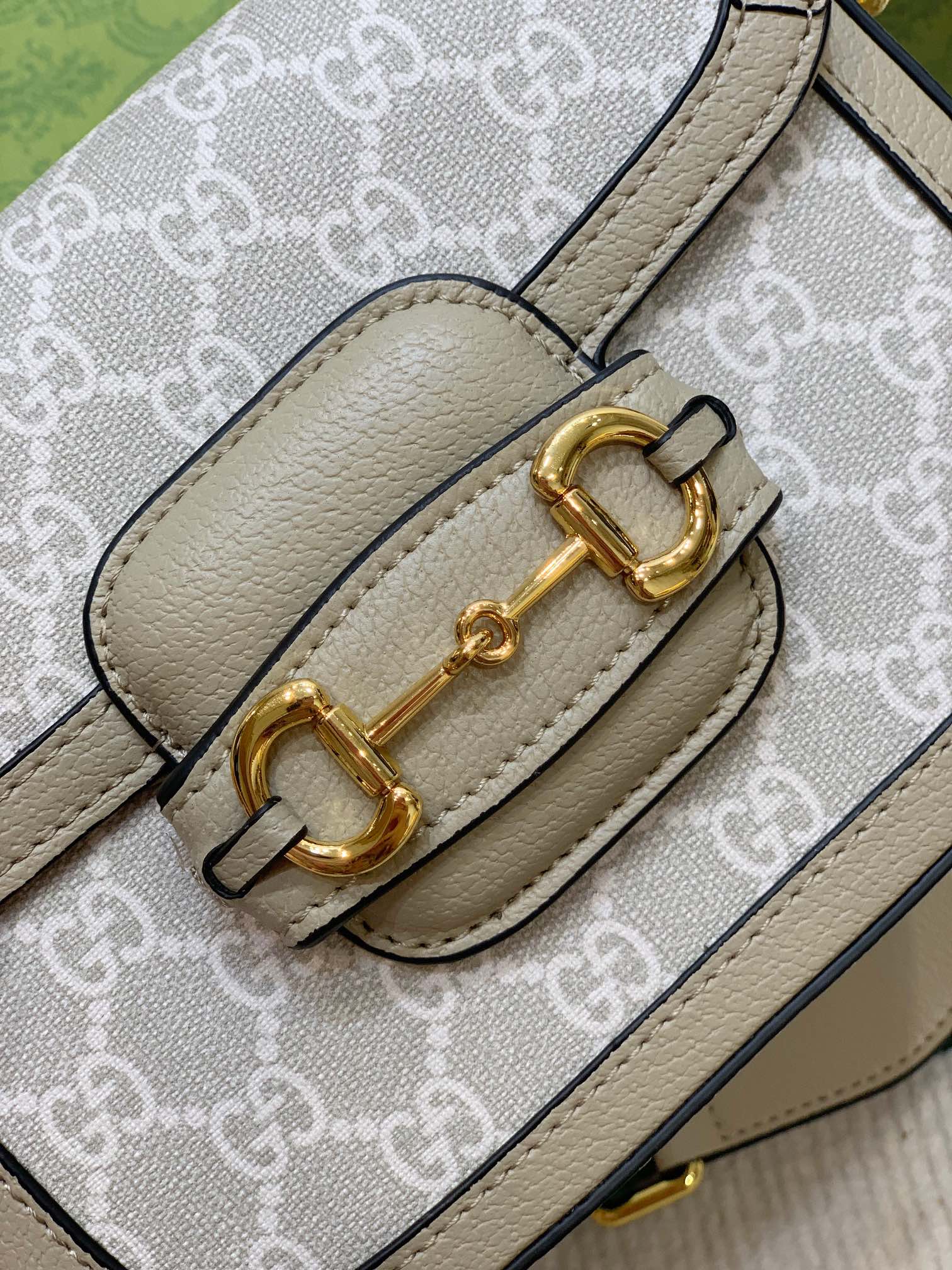 GUCCI 658574