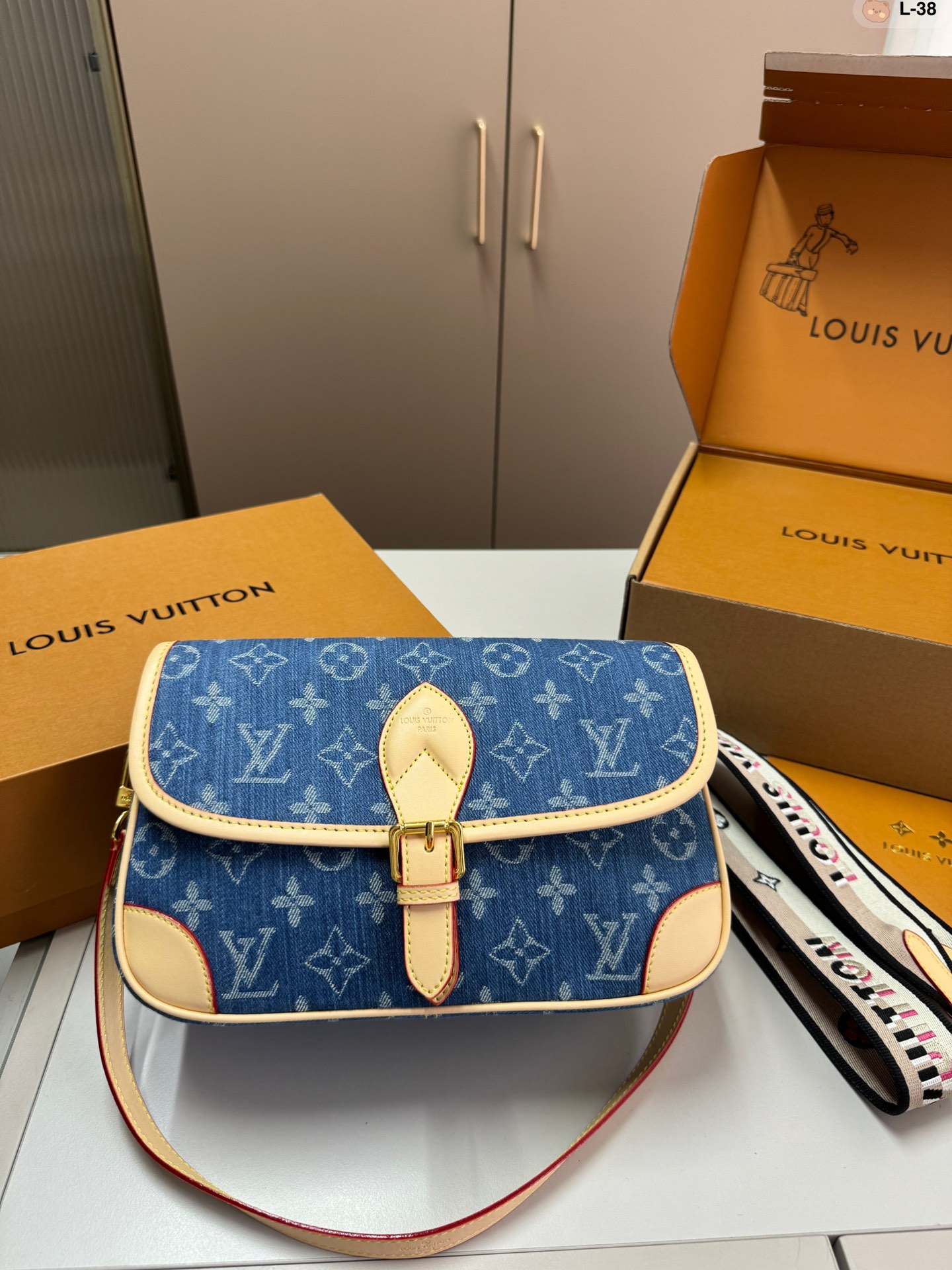 LV Dannie Bag 015 DB571 24cm