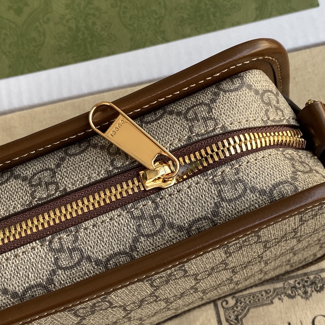 Gucci658572smile021  22.5x14x7 cm