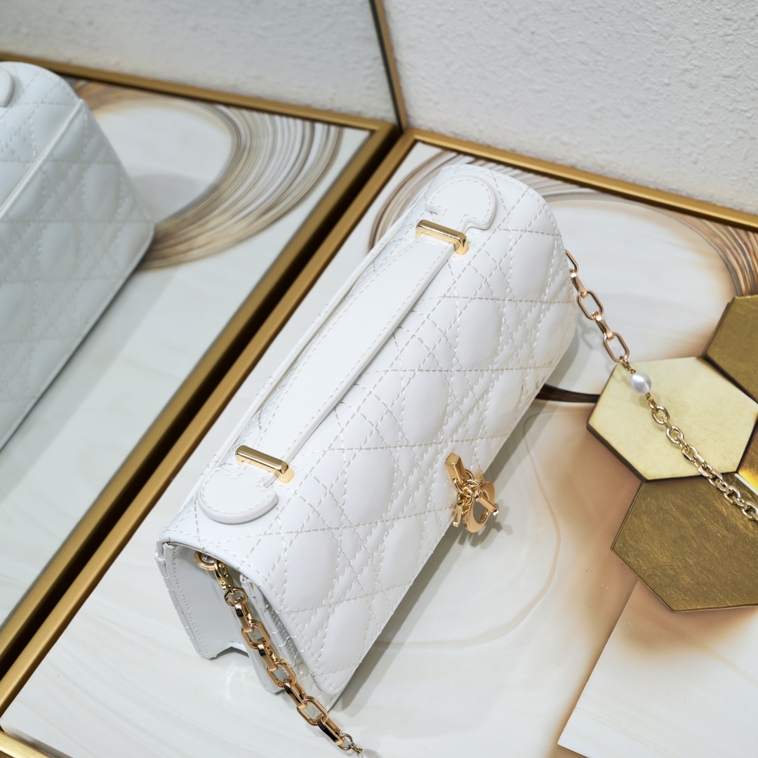 Miss Dior Mini Bag White patent leather CD2023 XB071 21cm