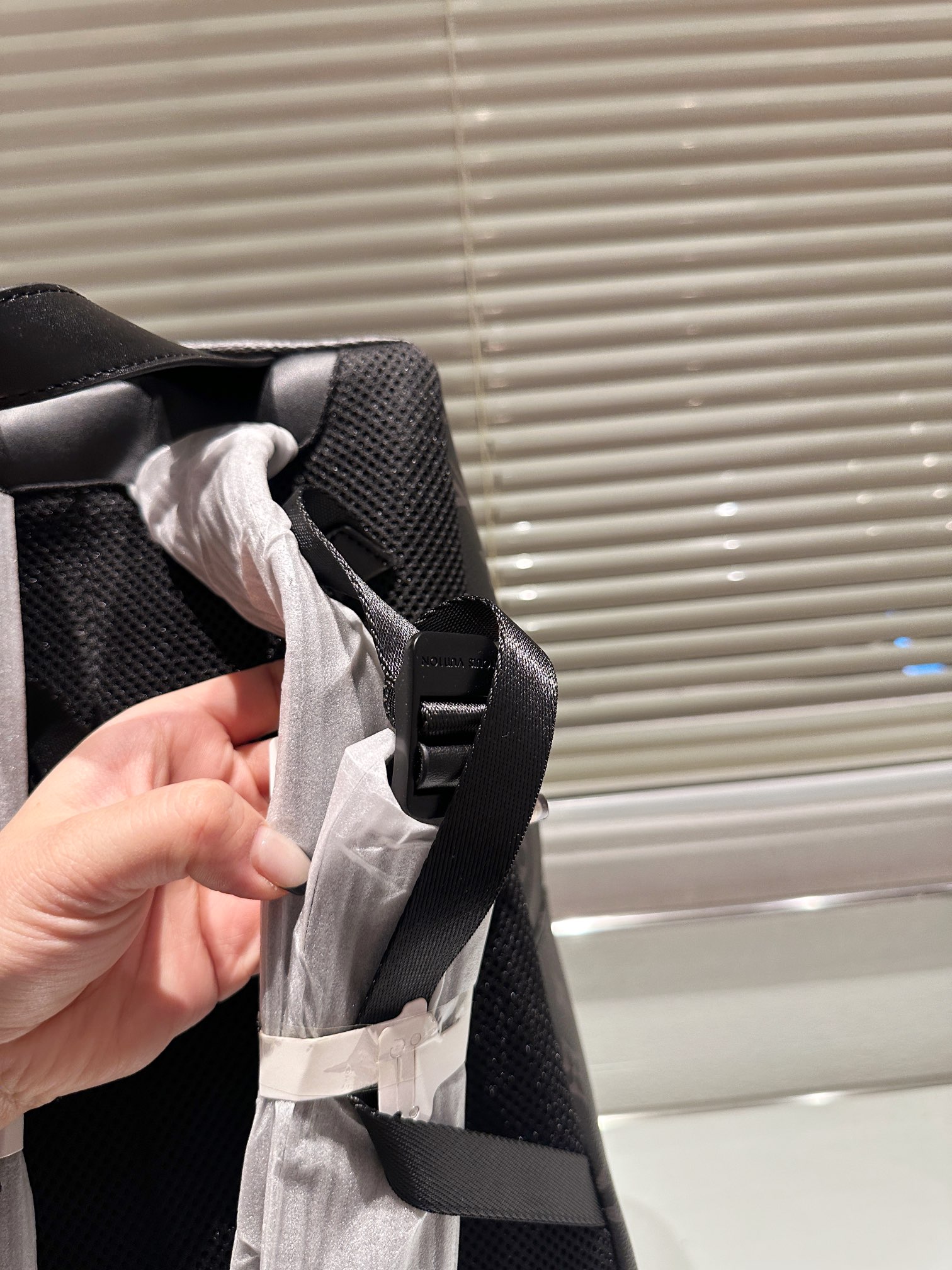 LV Discovery Backpack 43186 LLS571 38cm