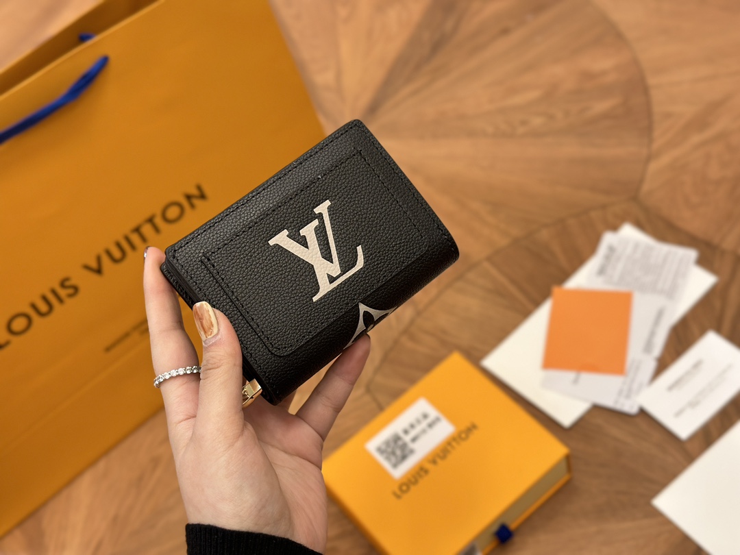 LV Wallet M80152 DB511 11.5cm