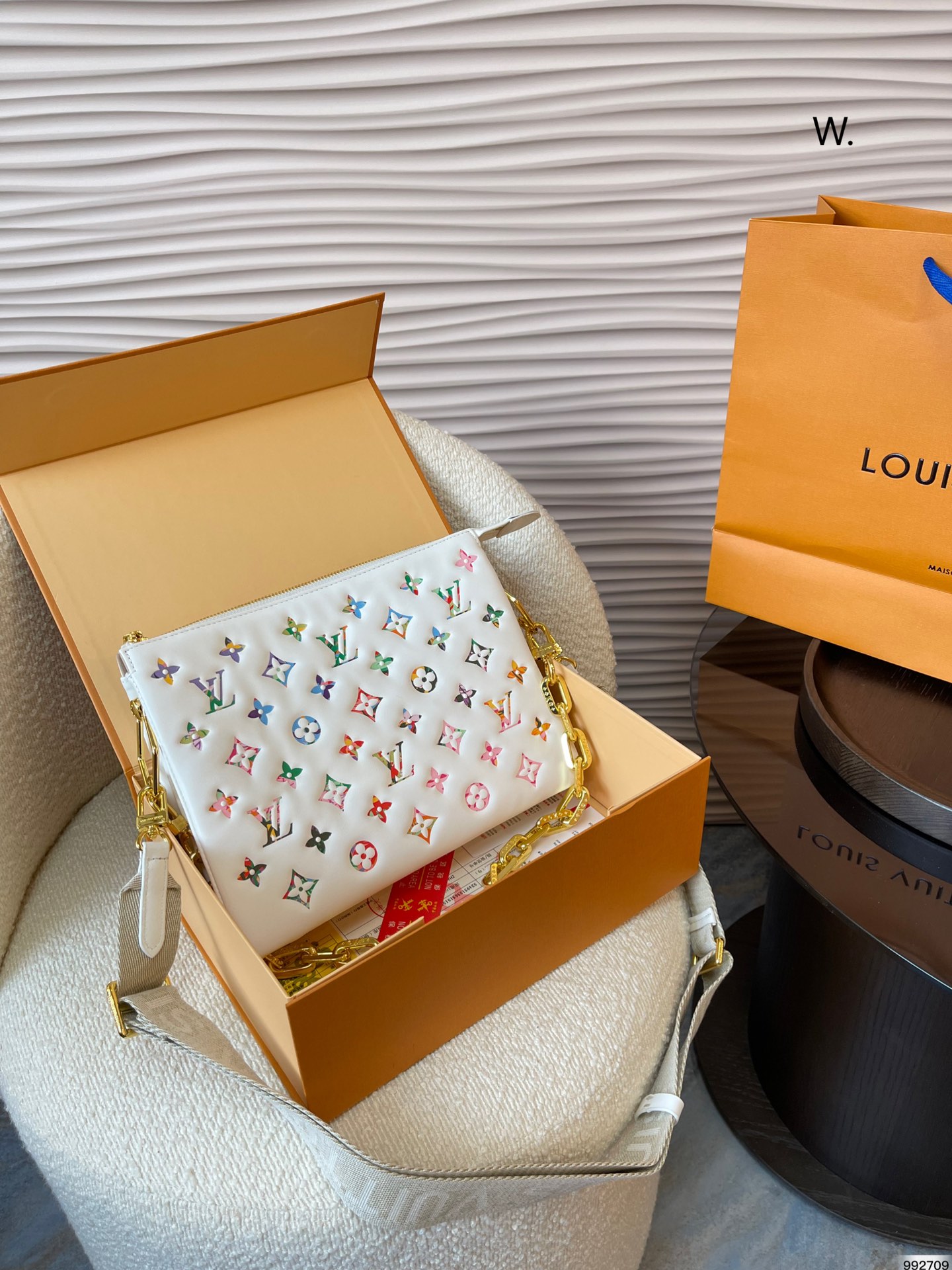 10A + quality LV Coussin PM M57793 DB081 27cm