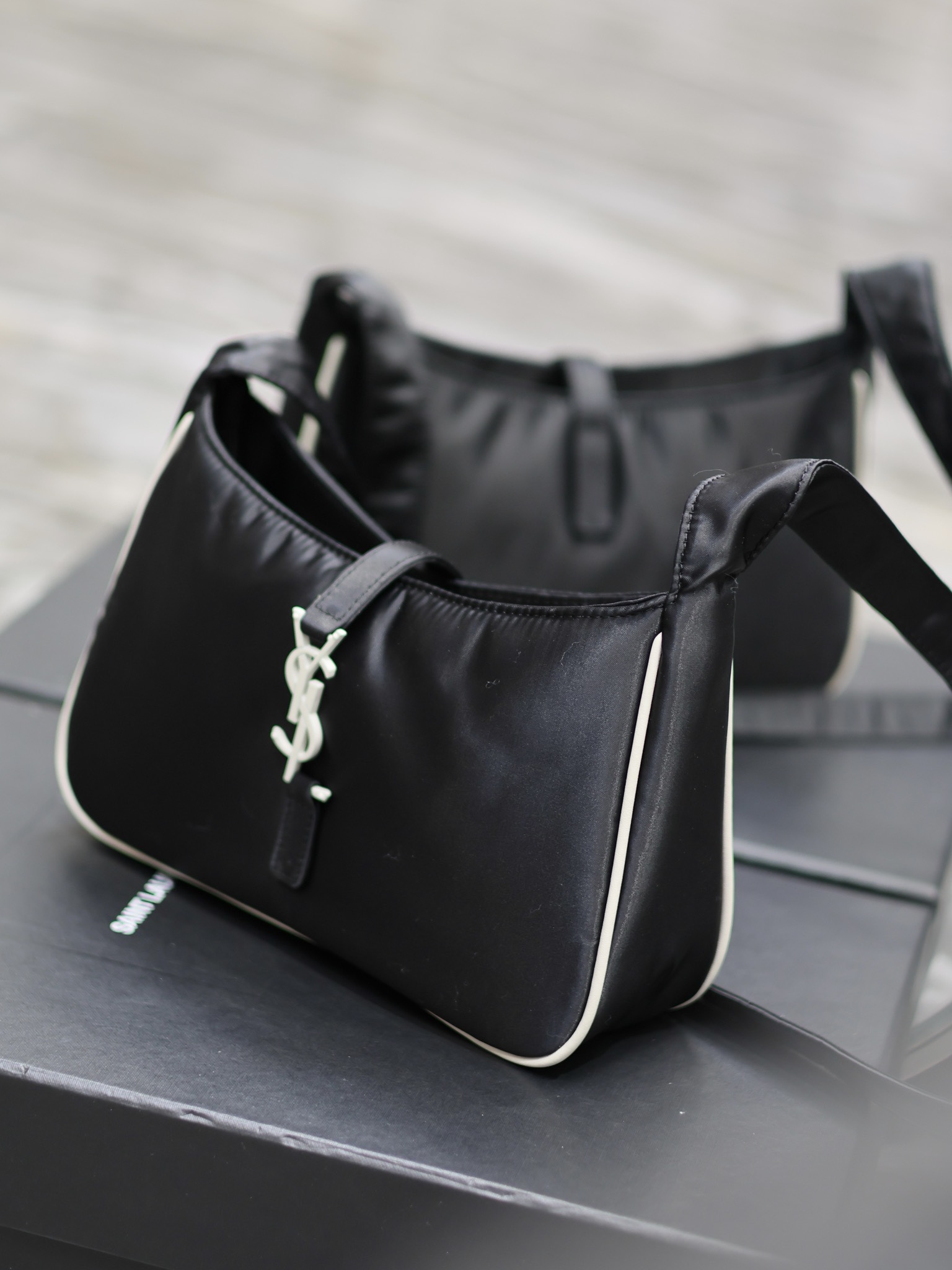 Saint Laurent 10A Handbag Shoulder Bag Top Mirror Quality Version