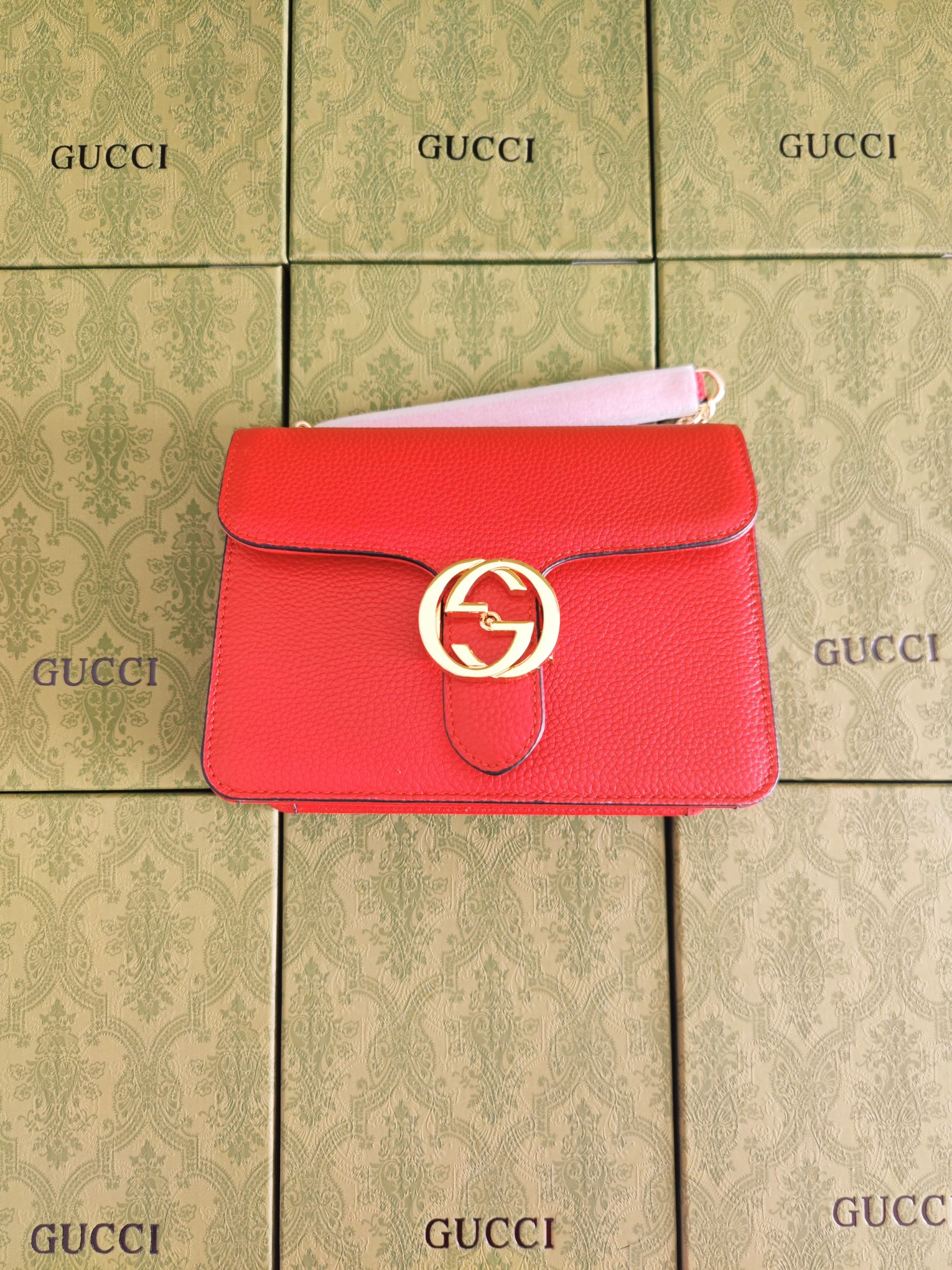 Gucci510304smile002 20 x 15 x 7.5cm