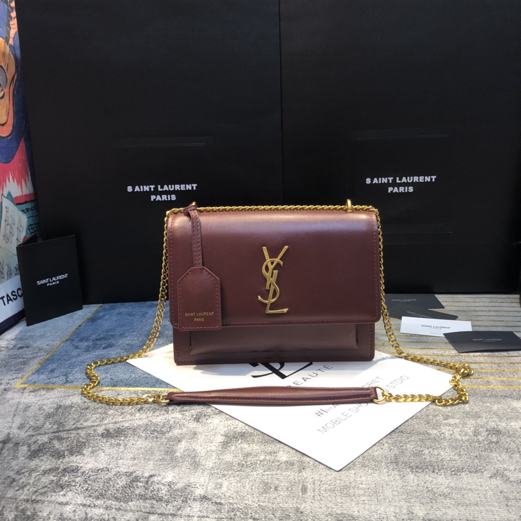 YSL SUNSET MEDIUM CHAIN BAG IN SMOOTH LEATHER