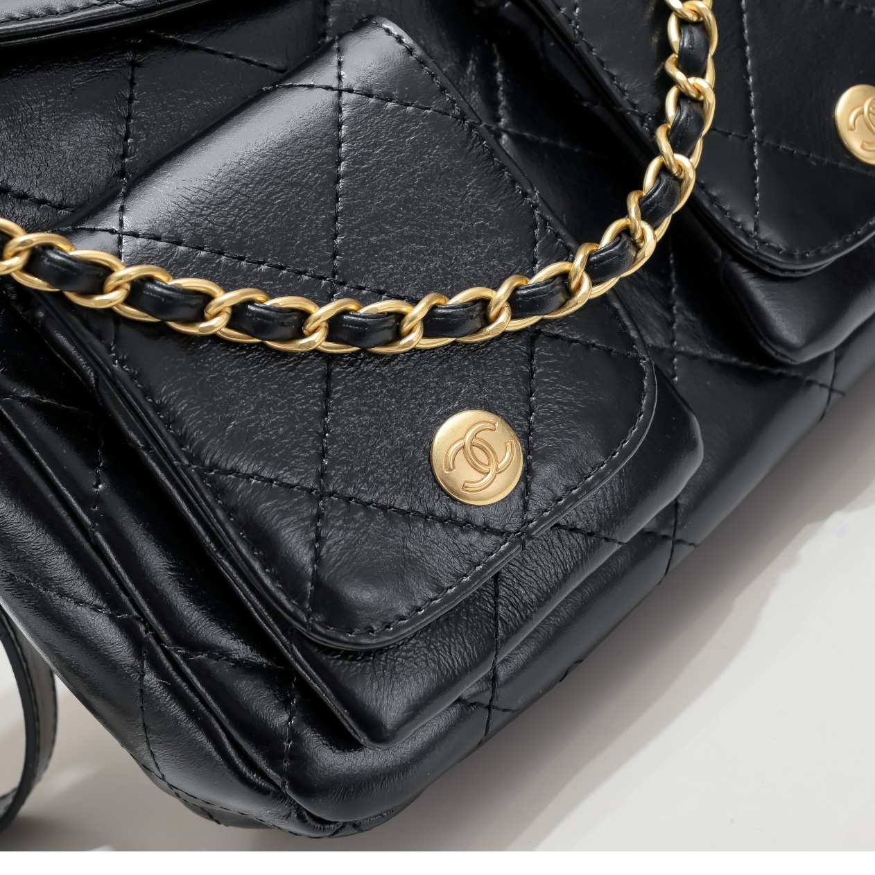 Chanel  Shoulder Bag Handbag