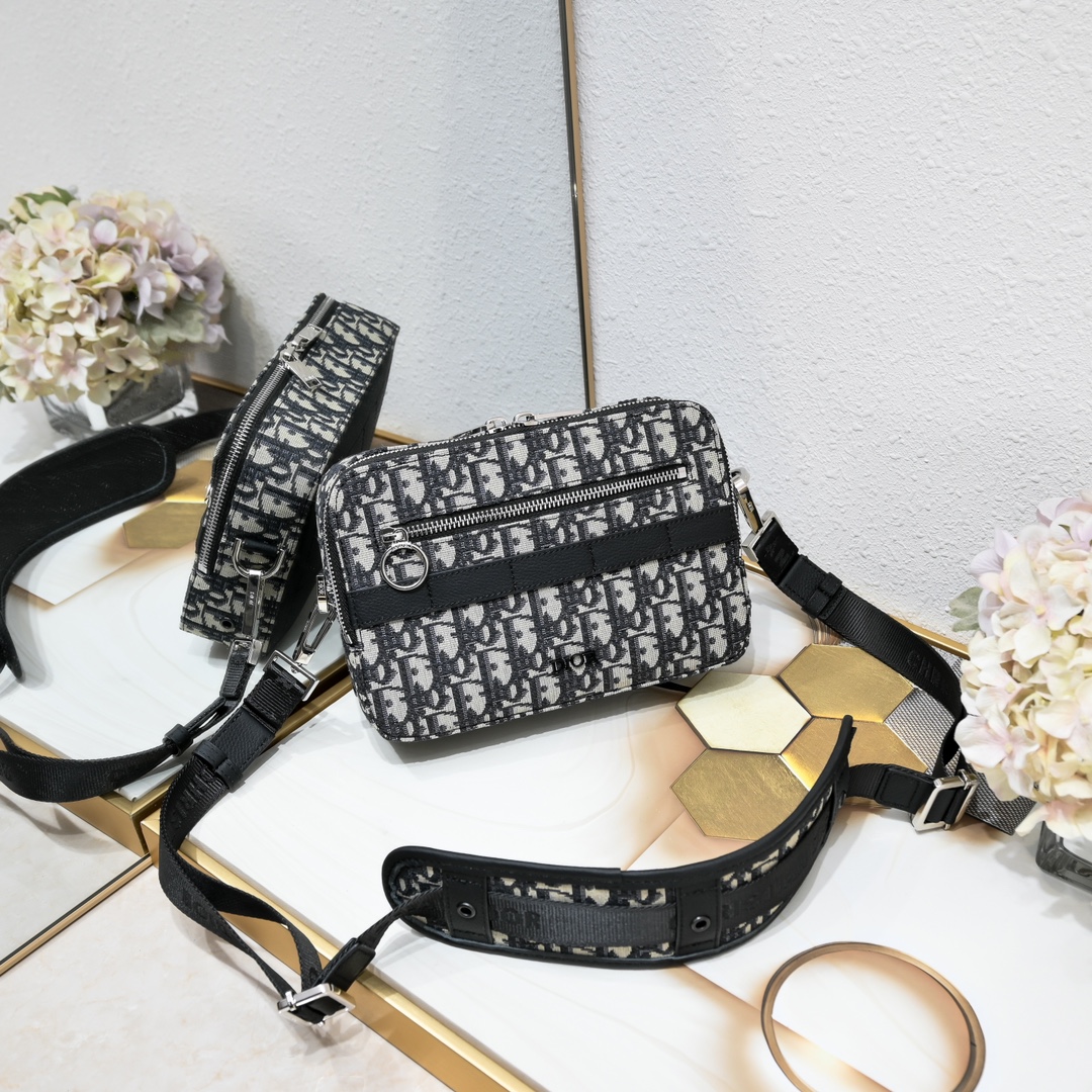 Dior Safari Messenger Bag 1050 XB091 22cm