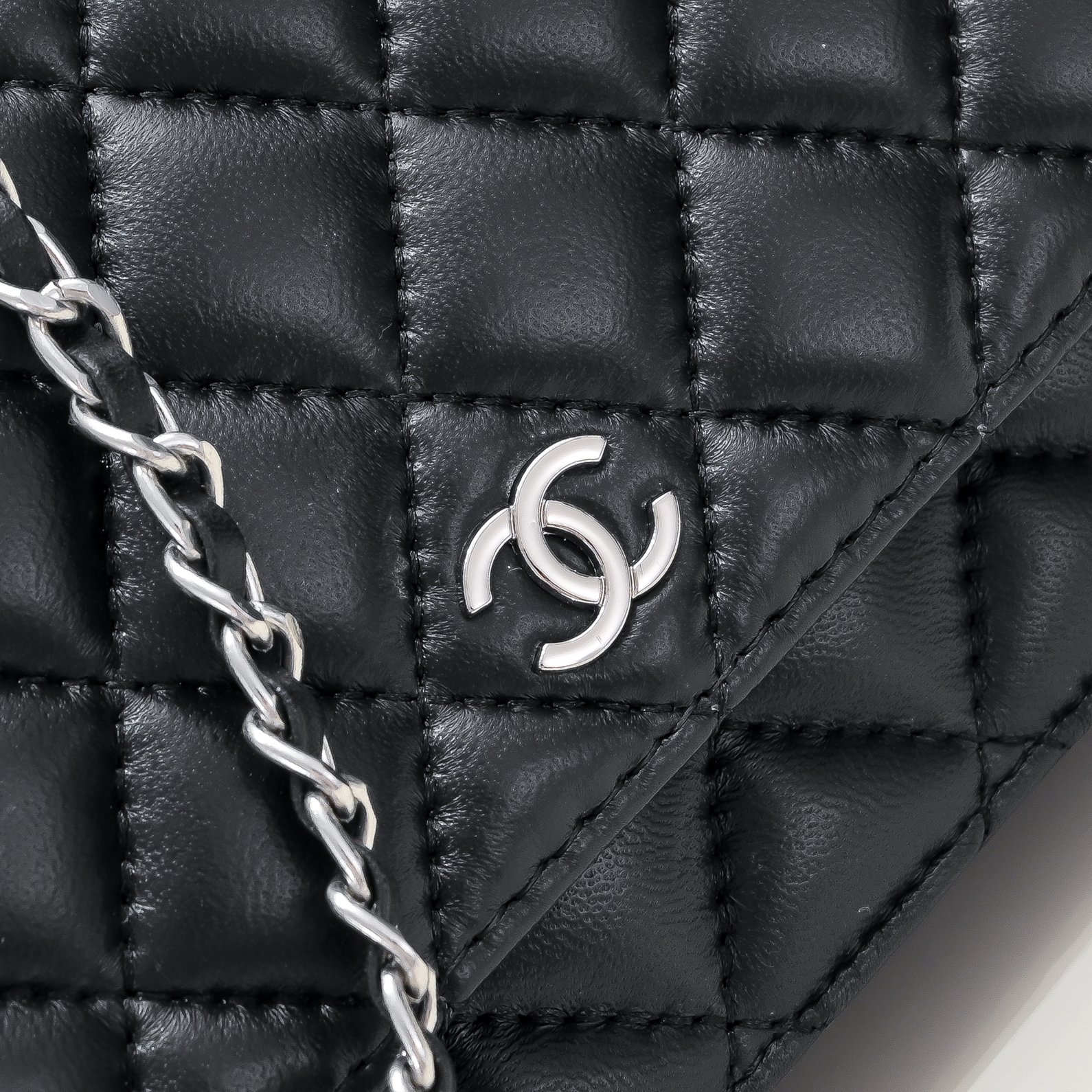 Chanel Woc Classic Lambskin Silver Hardware Shoulder Bag Handbag
