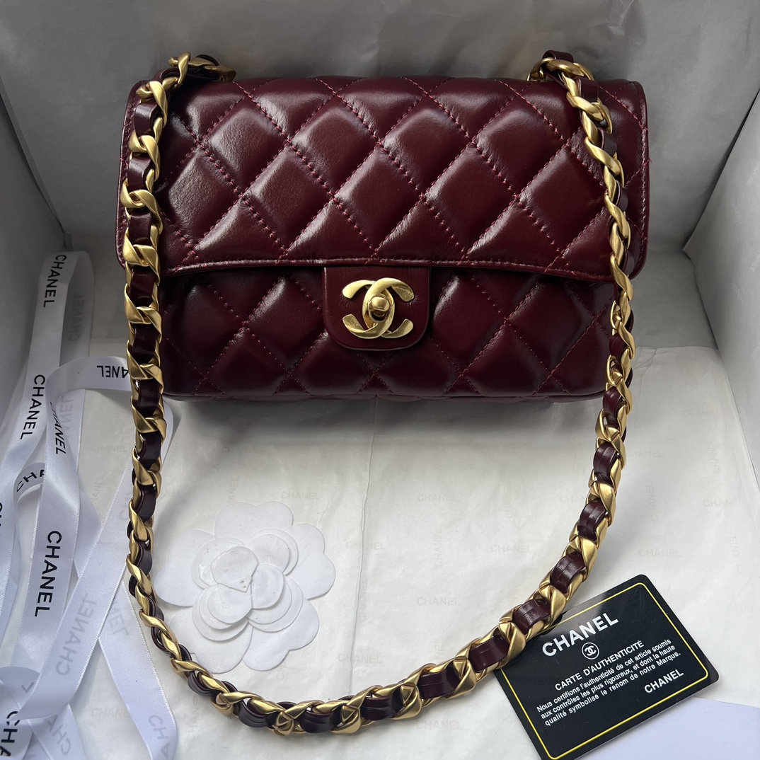 Chanel Chunky Chain Underarm Bag Cowhide