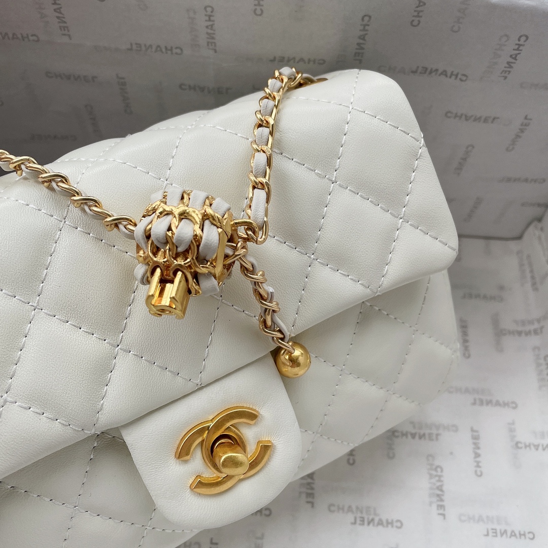 chanel1053largePYD091