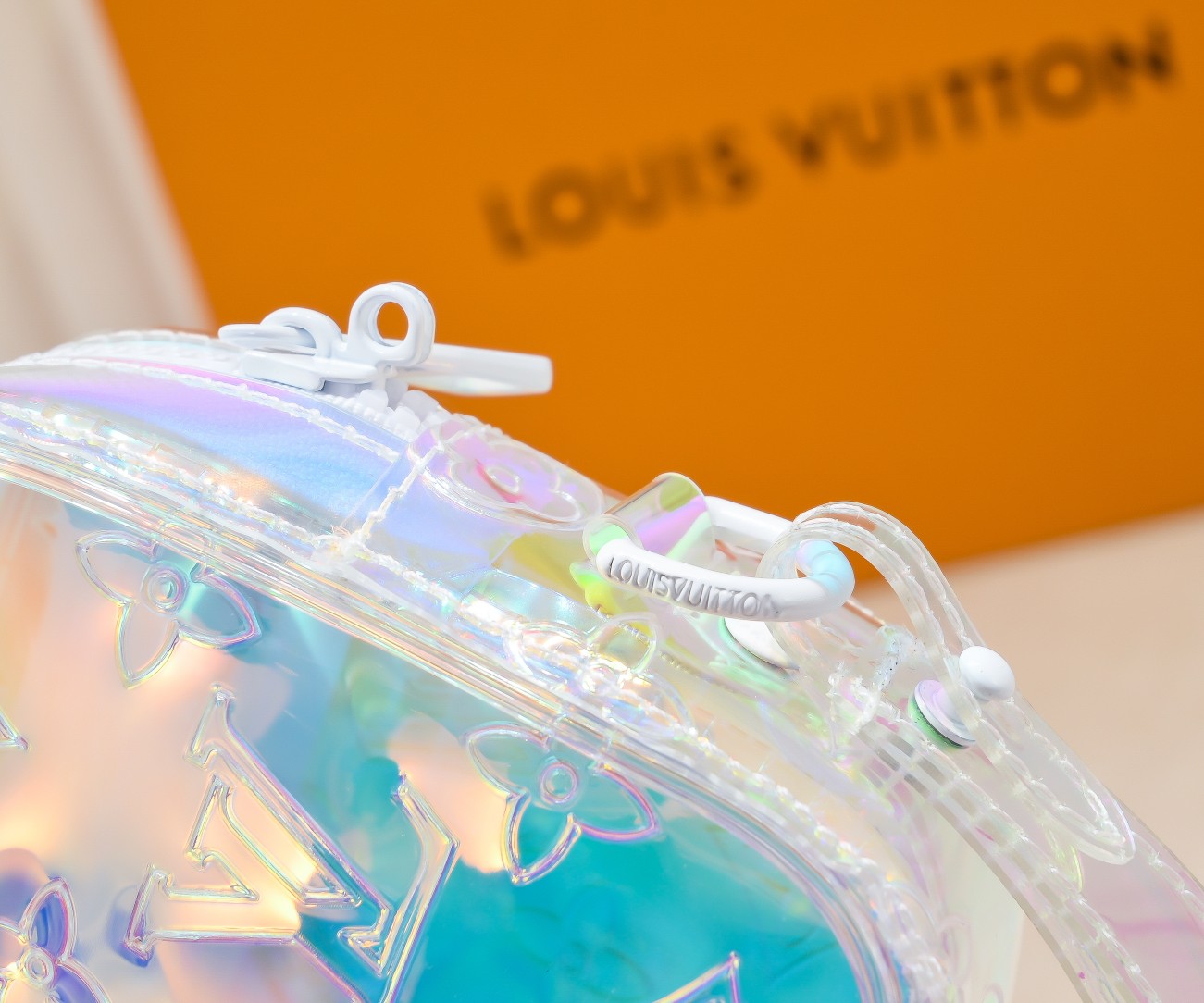 LV Shoulder Bag M44458 LM051 22cm