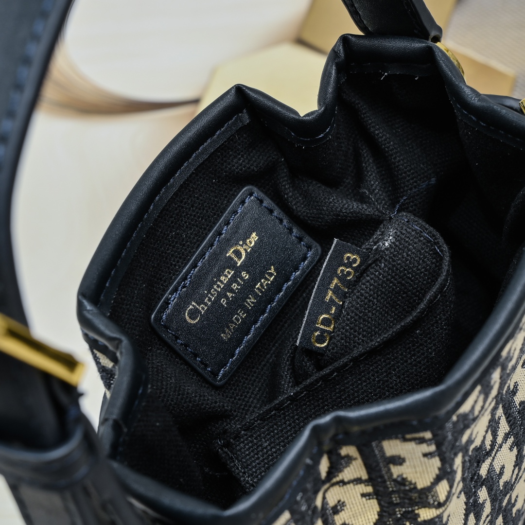 Small C'est Dior Bag 9565 LM071 18cm